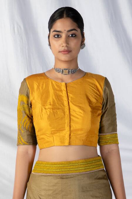 Shop_Latha Puttanna_Gold Tussar, Wool Embroidery Round Neck Gandberunda Temple Border Saree Set_Online_at_Aza_Fashions