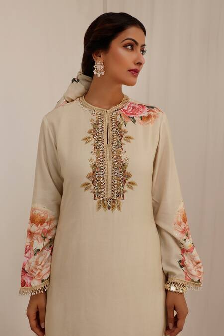 Surkh Syahi_Beige Muslin Beads Collared Gul Kand Print Kurta Salwar Set _Online_at_Aza_Fashions
