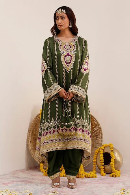 Surkh Syahi Tribal Bloom Print Kurta & Dhoti Pant Set 