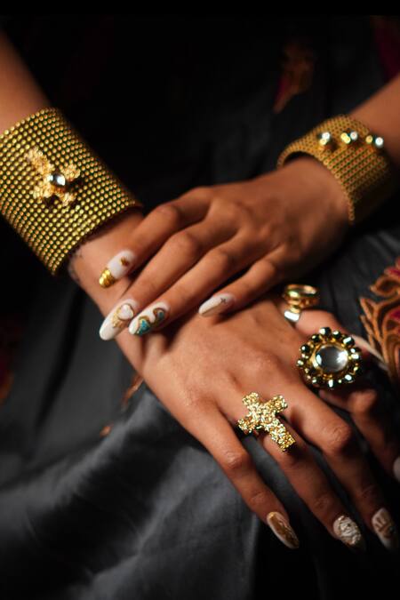 Rejuvenate Jewels_Gold Plated Stones Kundan Mesh Cross Bracelet _Online_at_Aza_Fashions