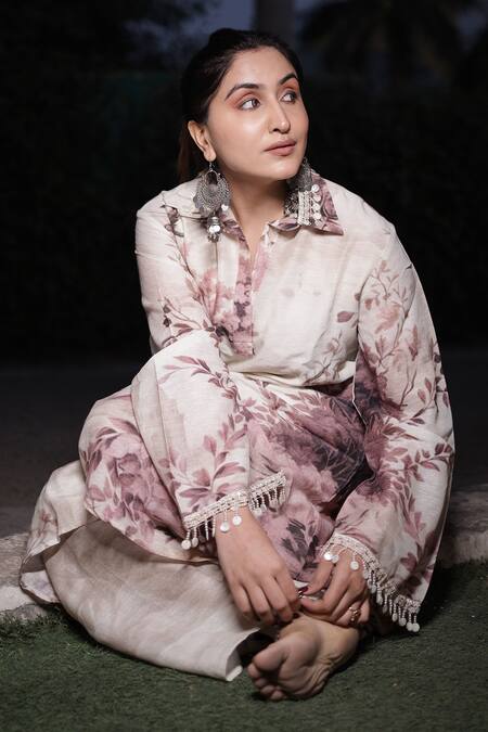 Shop_Surkh Syahi_Pink Linen Tassels Collared Floral Print Kurta Palazzo Set _Online_at_Aza_Fashions