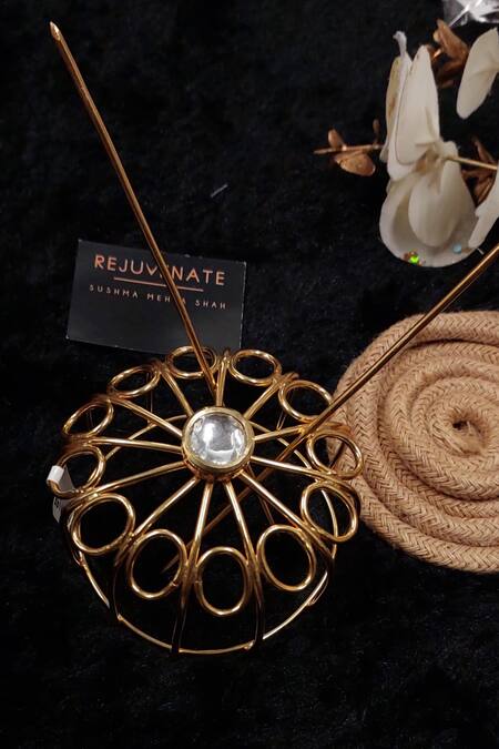 Shop_Rejuvenate Jewels_Gold Diamonds Kundan Embellished Hair Bun_at_Aza_Fashions