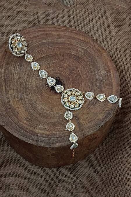 Buy Rejuvenate Jewels Gold Plated Kundan Bead Embellished Haathpan Online at Aza Fashions Buy_Rejuvenate Jewels_Gold Plated Kundan Bead Embellished Haathpan _Online_at_Aza_Fashions