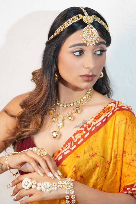 Buy_Rejuvenate Jewels_Gold Plated Kundan Bead Embellished Haathpan 