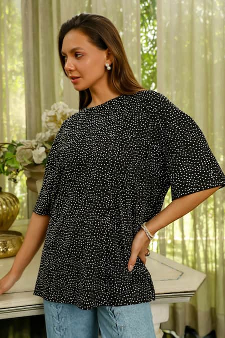 Buy Kay Kay Black Cotton Crystals Crew Neck Embellished T-shirt Online at Aza Fashions Buy_Kay Kay_Black Cotton Crystals Crew Neck Embellished T-shirt _Online_at_Aza_Fashions