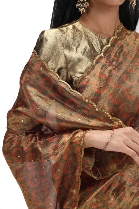 Buy Mimamsaa Brown Tissue, Silk Sequins Round Neck Geometric Pattern Scalloped Saree Set Online at Aza Fashions Buy_Mimamsaa_Brown Tissue, Silk Sequins Round Neck Geometric Pattern Scalloped Saree Set _Online_at_Aza_Fashions