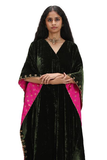 Mimamsaa_Green Velvet Sequins V-neck Embroidered Kaftan Set _Online_at_Aza_Fashions