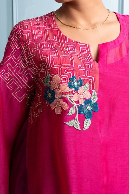 Buy_The White Tree Studio_Pink Chanderi, Cotton Embroidery, Applique Open Neck Floral Badla Kurta Set _Online_at_Aza_Fashions