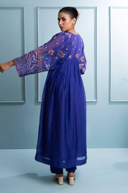 The White Tree Studio Floral Embroidered Anarkali Set 