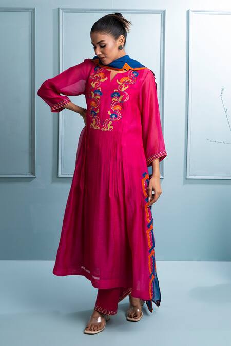 Buy_The White Tree Studio_Pink Chanderi, Cotton Applique, Embroidery, Cut Work Split Floral Kurta Set 
