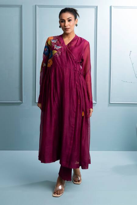 Buy_The White Tree Studio_Burgundy Cotton, Chanderi Beads, Applique V-neck Floral Angarkha Kurta Set 