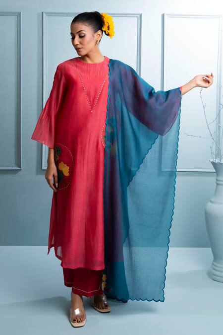 Buy_The White Tree Studio_Pink Chanderi, Cotton Zari, Embroidery Round Neck Lotus Pintucked Kurta Set 