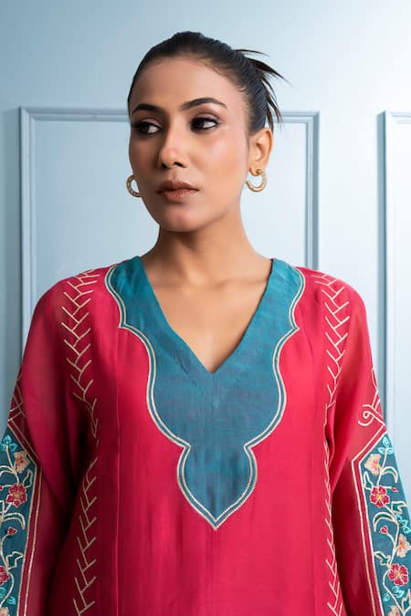 Buy_The White Tree Studio_Pink Chanderi, Cotton Embroidery, Patchwork, Applique Designer Floral Kurta Set 