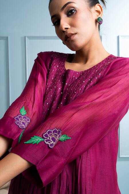 Buy_The White Tree Studio_Burgundy Chanderi, Cotton Sequins, Applique, Gathered Floral Kurta Set _Online_at_Aza_Fashions