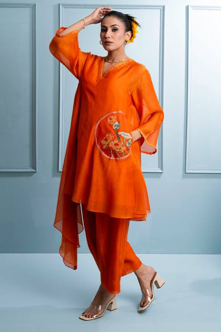 Shop_The White Tree Studio_Orange Chanderi, Cotton Patchwork V-neck Floral Asymmetric Kurta Set _Online_at_Aza_Fashions