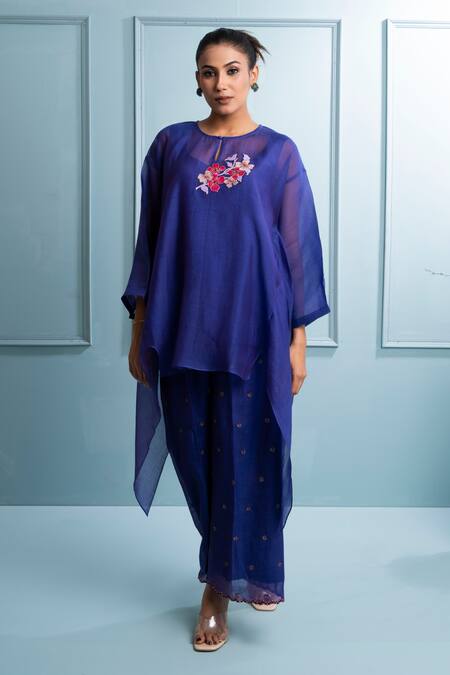 Buy_The White Tree Studio_Purple Chanderi, Cotton Embroidery Round Neck Floral Applique Tunic Set _Online_at_Aza_Fashions
