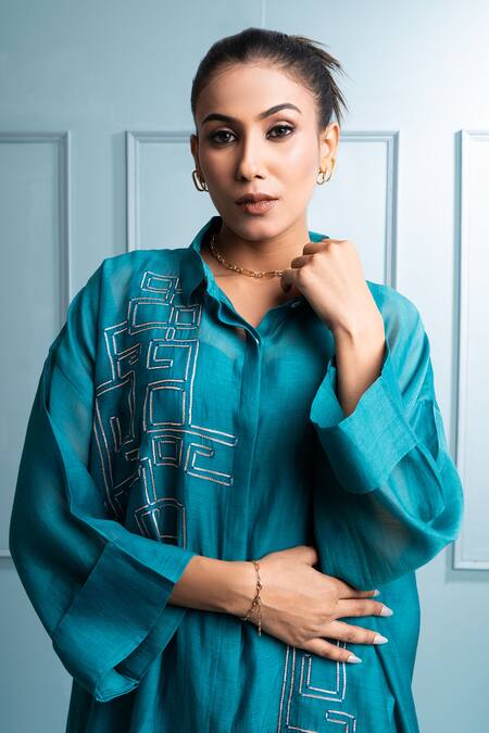 The White Tree Studio_Blue Chanderi, Cotton Embroidery Collared Badla Asymmetric Tunic Set _Online_at_Aza_Fashions