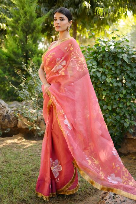 Mangalmay By Aastha_Pink Organza, Modal Embroidery Round Leaf Handpainted Saree With Blouse Piece _Online_at_Aza_Fashions
