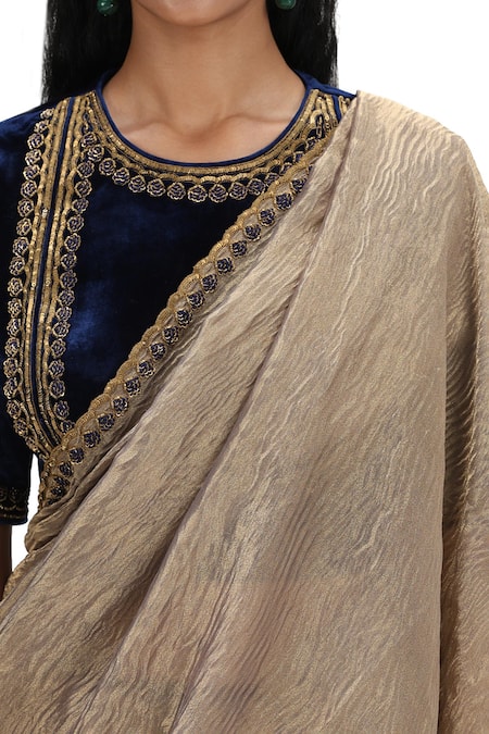 Mimamsaa Gray Crepe Sequins Grey Embroidered Woven Saree at Aza Fashions Mimamsaa_Gray Crepe Sequins Grey Embroidered Woven Saree _at_Aza_Fashions