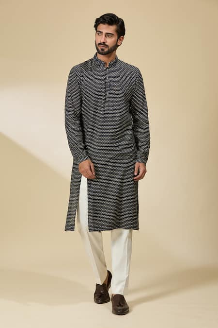 Ankita Shahabadi_Blue Handloom Cotton Navy Thread Woven Kurta _at_Aza_Fashions