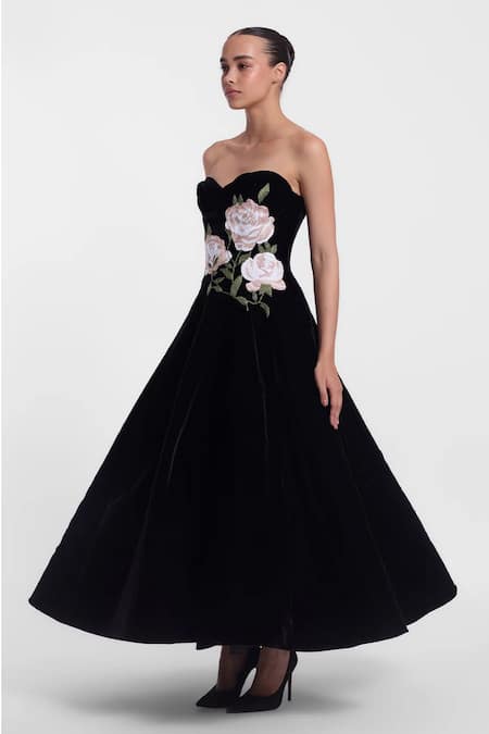 Gauri & Nainika_Black Velvet Embroidery Sweetheart Neck Botanical Maxi Dress _Online_at_Aza_Fashions