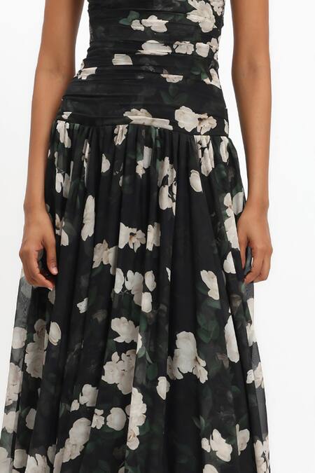 Shop_Gauri & Nainika_Black Chiffon V-neck Floral Drop Waisted Midi Dress _Online_at_Aza_Fashions