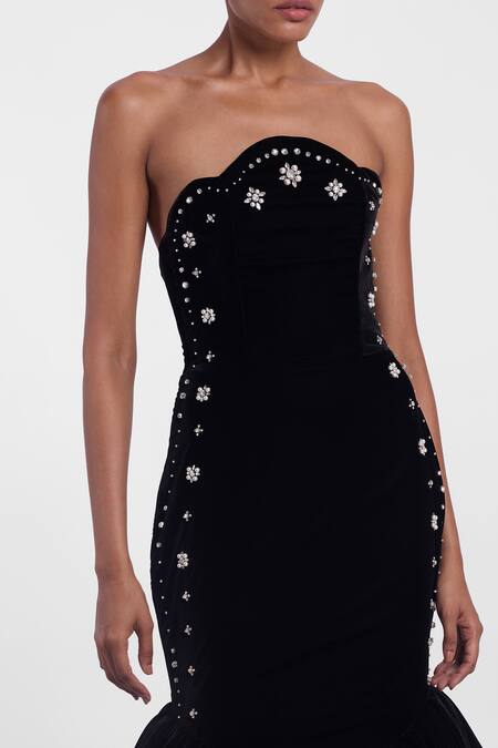 Shop_Gauri & Nainika_Black Velvet Crystals Off-shoulder Embellished Off Gown _Online_at_Aza_Fashions