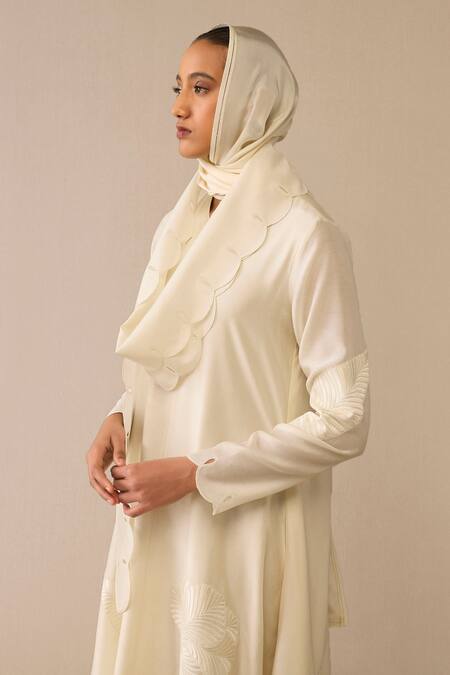 Buy_Ampm_Ivory Chanderi Embroidery Round Neck Resham Maxi Dress _Online_at_Aza_Fashions