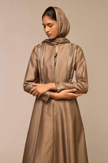 Ampm Brown Chanderi Embroidery Mandarin Collar Resham Jacket With Belt Online at Aza Fashions Ampm_Brown Chanderi Embroidery Mandarin Collar Resham Jacket With Belt _Online_at_Aza_Fashions