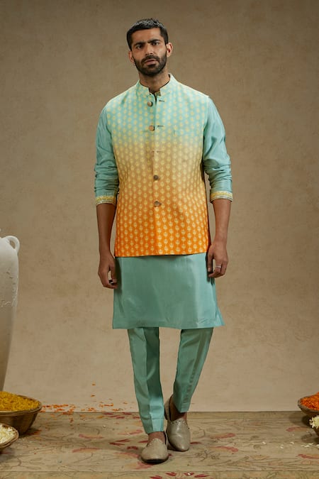 Sva By Sonam & Paras Modi_Blue Crepe Embroidery Bloom Butti Print Ombre Bundi_at_Aza_Fashions