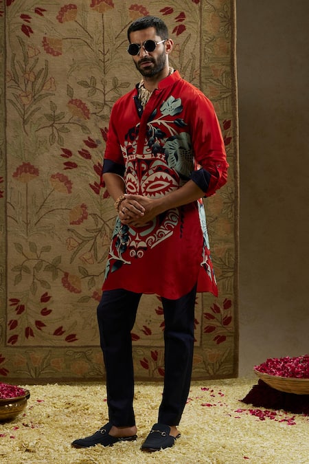 Buy_Sva By Sonam & Paras Modi_Red Crepe Tribal Mask Print Short Kurta_Online_at_Aza_Fashions