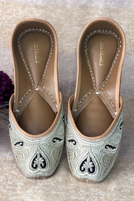 Pixie Pearlz Gold Thread Embroidered Juttis 