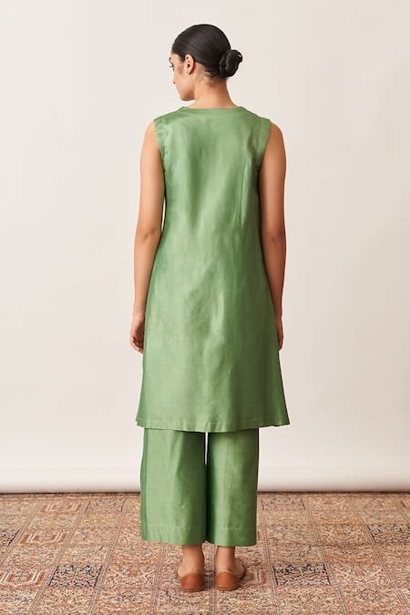 Shop Vaaya Green Silk, Chanderi Collared Woven Striped Overlay Jacket And Pant Set at Aza Fashions Shop_Vaaya_Green Silk, Chanderi Collared Woven Striped Overlay Jacket And Pant Set _at_Aza_Fashions