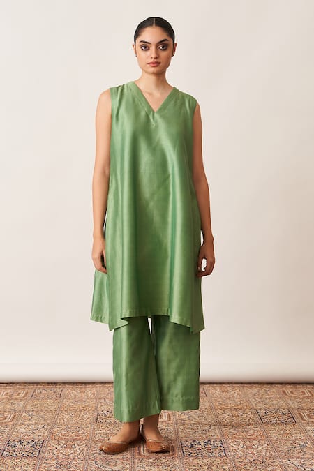 Shop Vaaya Green Silk, Chanderi Collared Woven Striped Overlay Jacket And Pant Set Online at Aza Fashions Shop_Vaaya_Green Silk, Chanderi Collared Woven Striped Overlay Jacket And Pant Set _Online_at_Aza_Fashions