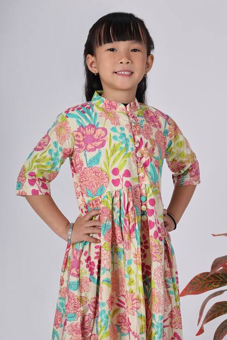 Shop_The Cotton Staple_Multi Color Cotton Floral Print Kurta Set _Online_at_Aza_Fashions