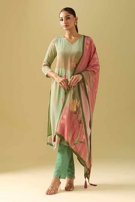 Naintara Bajaj_Green Crepe, Cotton, Satin Beads, Cut Work V-neck Fleur Print Kurta Pant Set _at_Aza_Fashions