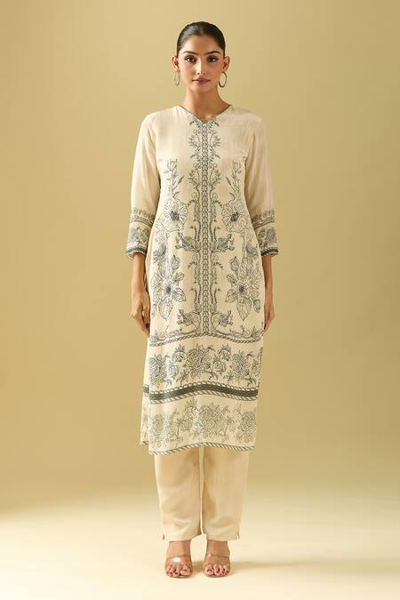 Samyukta Singhania White Crepe, Silk, Chiffon Sequins, Cut Work V-neck Iris Bloom Printed Kurta Set Online at Aza Fashions Samyukta Singhania_White Crepe, Silk, Chiffon Sequins, Cut Work V-neck Iris Bloom Printed Kurta Set_Online_at_Aza_Fashions