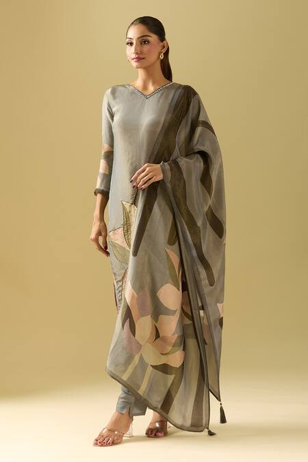 Buy_Naintara Bajaj_Gray Tissue, Cotton, Silk Sequins, Cut Work Floral Placement Print Kurta Set 