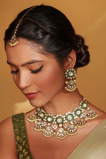 Zevar By Geeta_Gold Plated Pearls Floral Cutwork Kundan Jewellery Set _Online_at_Aza_Fashions