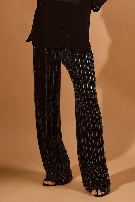 Buy_Kavita D_Black Silk Beads V-neck Embroidered Kurta Set _Online_at_Aza_Fashions