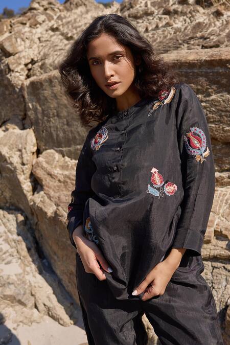 Shop_Ayaka_Black Viscose Embroidery Collared Flora Motif Top _Online_at_Aza_Fashions