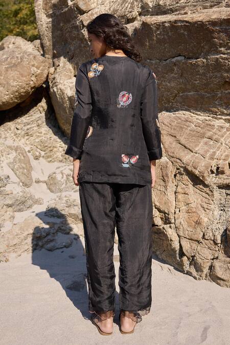 Ayaka_Black Viscose Embroidery Collared Flora Motif Top _at_Aza_Fashions