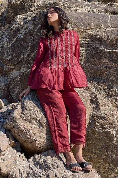 Buy_Ayaka_Burgundy Viscose Embroidery Mandarin Collar Flora Vine Pintucked Top 