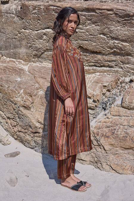 Ayaka_Brown Cotton, Viscose Embroidery Mandarin Floral Striped Kurta With Inner _Online_at_Aza_Fashions