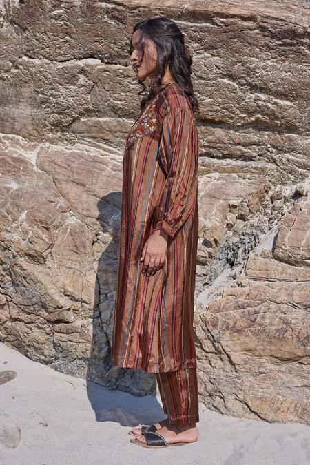 Buy_Ayaka_Brown Cotton, Viscose Embroidery Mandarin Floral Striped Kurta With Inner _Online_at_Aza_Fashions