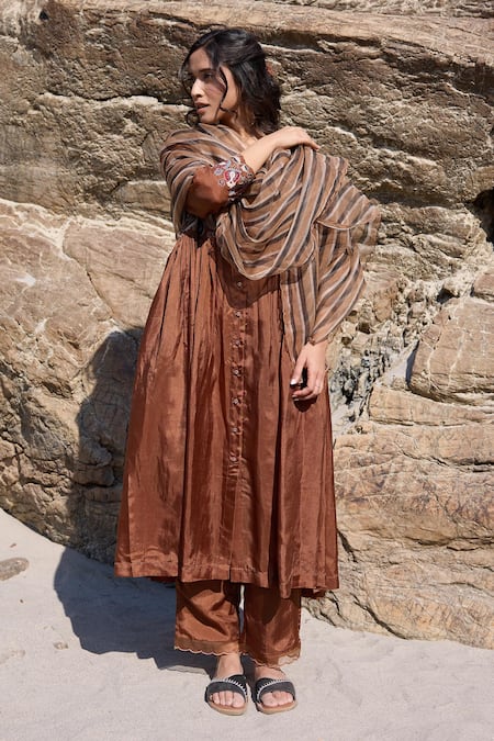 Shop_Ayaka_Brown Viscose Embroidery V-neck Ornate Bloom Kurta _Online_at_Aza_Fashions