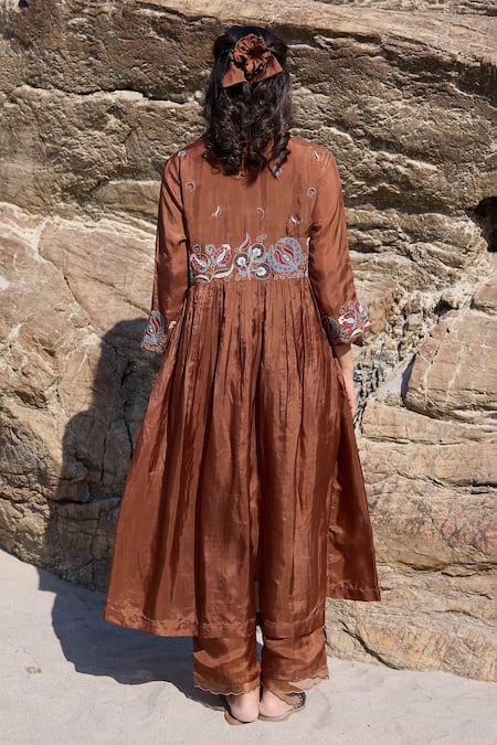 Ayaka Brown Ornate Bloom Embroidered Kurta 