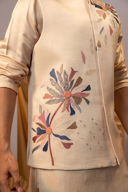 Yoseba Beige Linen, Satin, Cotton Embroidery Floral Bundi Kurta Set at Aza Fashions Yoseba_Beige Linen, Satin, Cotton Embroidery Floral Bundi Kurta Set _at_Aza_Fashions