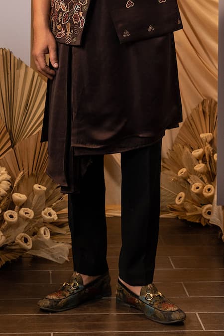 Buy_Yoseba_Brown Linen, Satin, Cotton Embroidery Asymmetric Bundi Kurta Set 