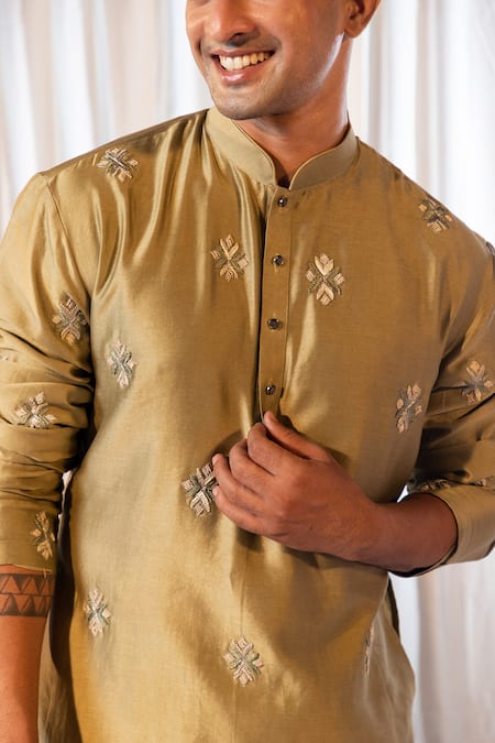 Shop_Yoseba_Green Linen, Satin, Cotton Embroidery Geometric Kurta And Pant Set _Online_at_Aza_Fashions